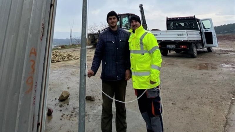 Kocaeli'deki gencin Türk bayrağı talebi gerçekleşti