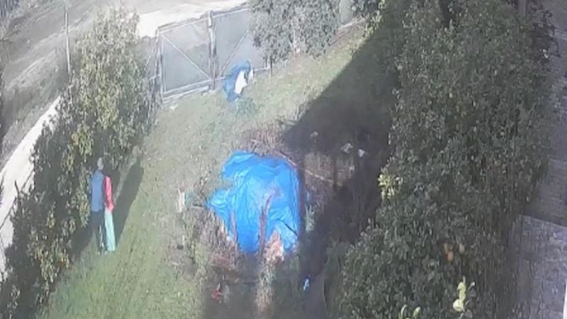 Hatay'daki hırsız, soyduğu evin bahçesine tuvaletini yaptı