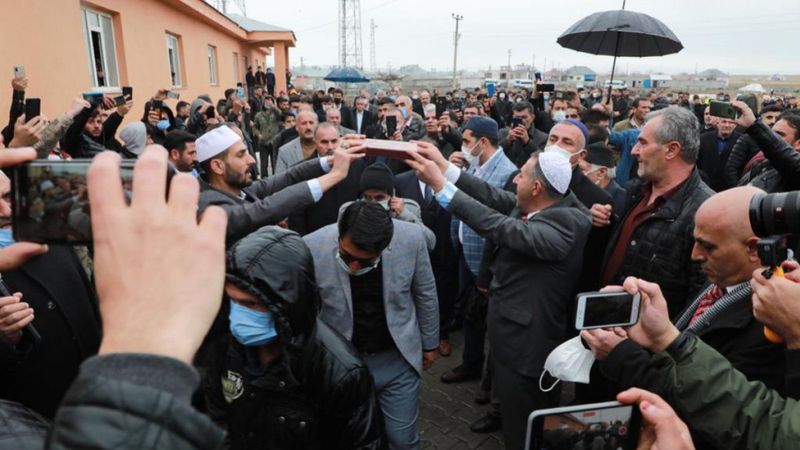 Bitlis'te 4 kişinin öldüğü kan davasında barış sağlandı