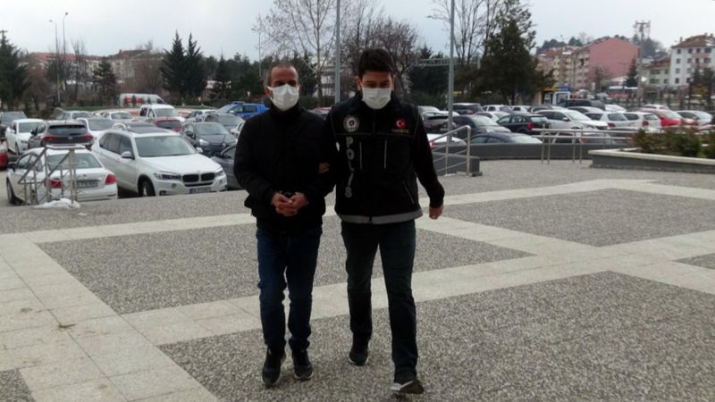 Bolu'da  şahsın midesinden kapsül halinde uyuşturucu çıktı