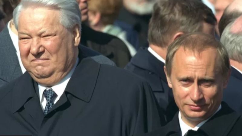 Vakanüvis, Zelensky ve Putin'in devlet başkanlığına giden sürecini yazdı