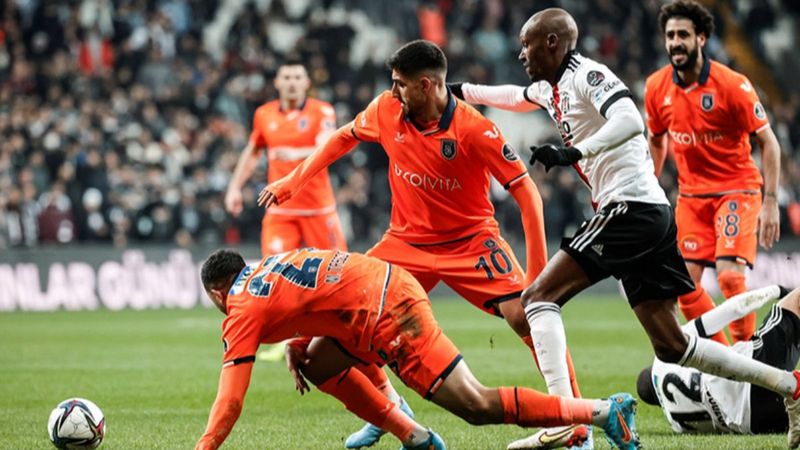 Beşiktaş - Başakşehir - CANLI SKOR