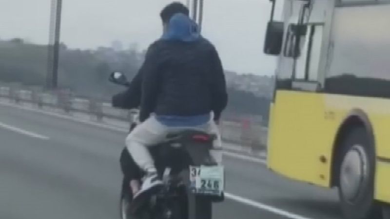 İstanbul'da motosikletli köprü ücreti ödememek için plakasına maske taktı