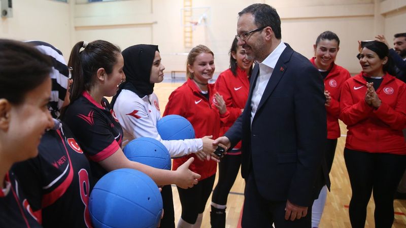 Gençlik ve Spor Bakanlığı'ndan 'Kadınlar Günü' paylaşımı