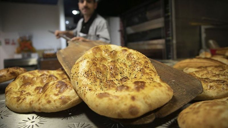 Belli oldu! 2022 Ramazan pidesi ne kadar, kaç TL?