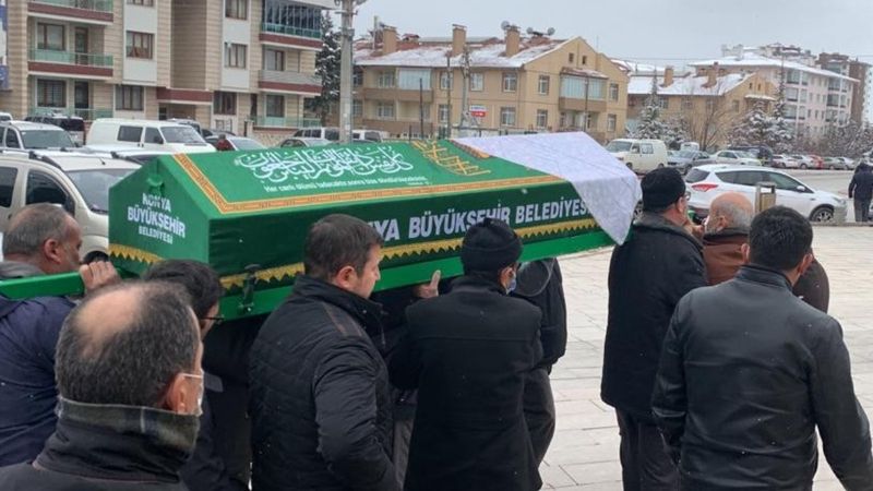 Konya'da damadı tarafından bıçaklanan kadın toprağa verildi