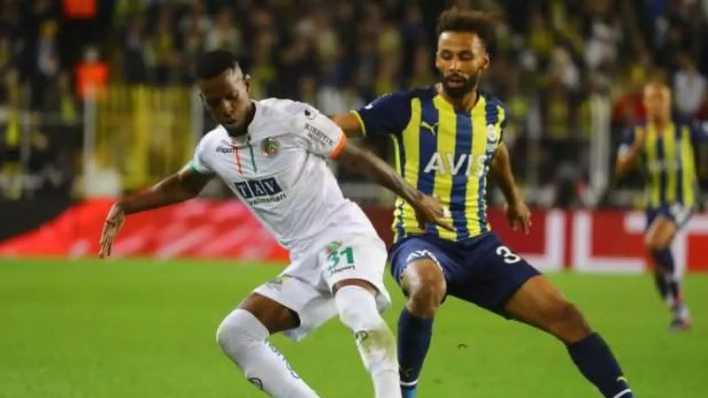 Alanyaspor - Fenerbahçe maçının ilk 11'leri