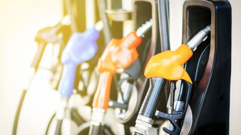 Litrede büyük fark edecek! Bu gece benzin ve motorine kaç TL indirim yapılacak?