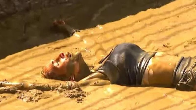 Kaş yaparken göz çıktı! Survivor'da çıldırtan kaza... 'Meftayı kaldırın'