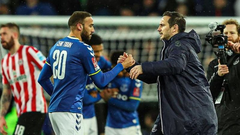 İstanbul'a gelen Cenk Tosun'dan Beşiktaş sözleri