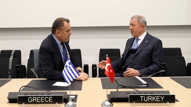 Hulusi Akar, Yunanistan Savunma Bakanı Nikolaos Panagiotopoulos ile görüştü
