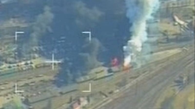 Rusya, Ukrayna'da askeri teçhizatı vurduğu anları paylaştı