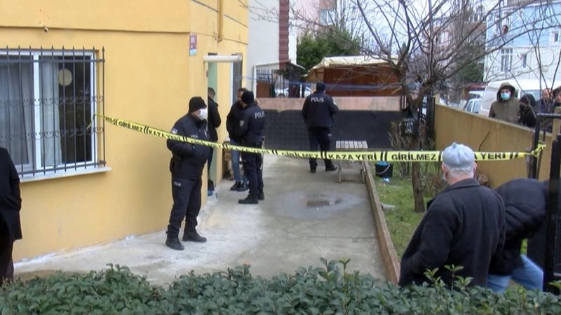 Büyükçekmece'de tartıştığı babasını silahla öldürdü