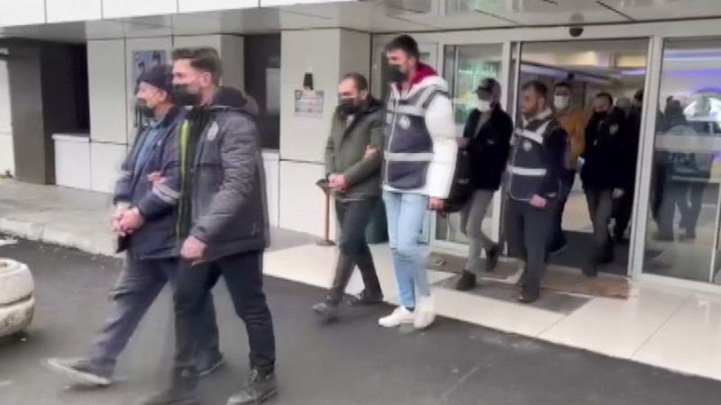 İstanbul'da dolandırıcılık operasyonu: 107 gözaltı