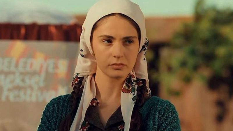 Gönül Dağı'nın Asya'sı bikinisiyle takipçilerinin aklını aldı! 'Masum Asya'ya bak sen..'