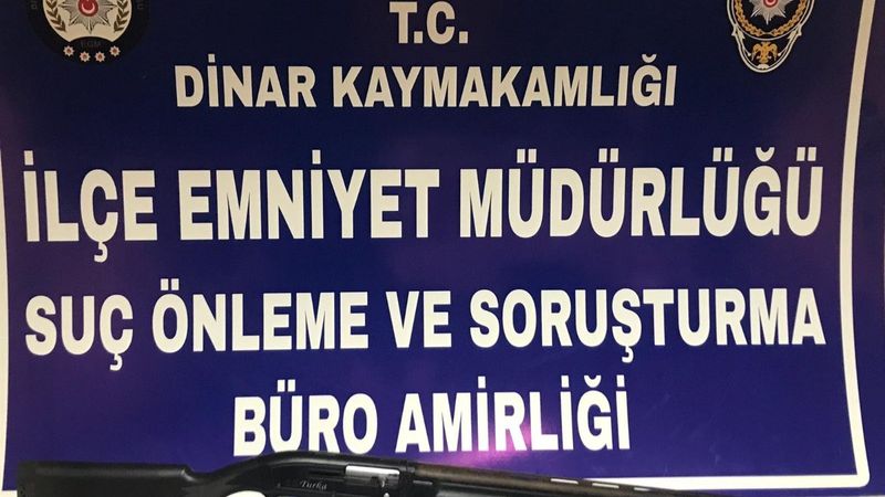 Afyonkarahisar'da eski eşinin evini kurşunladı