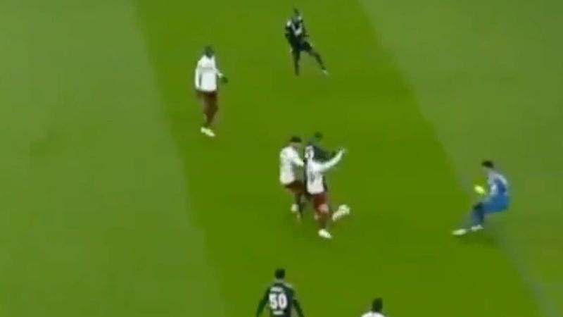 Beşiktaş'ın penaltı beklediği pozisyon