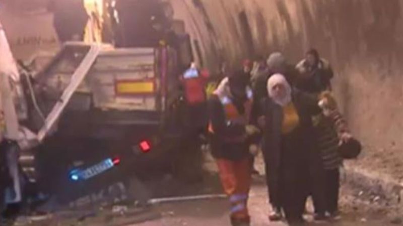 Bolu Dağı Tüneli'nde gerçekleşen kazaya ilişkin ilk kareler