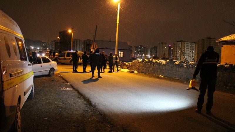 Kayseri'de tabanca ile vurulan şahıs yaralandı