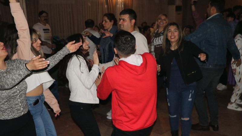 İranlılar Nevruz'u Van'da kutladı