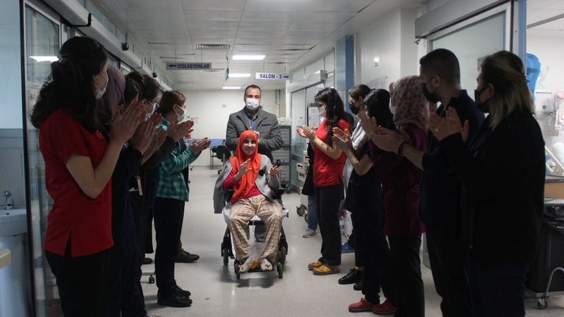 Gaziantep’te antibiyotik alerjisi komalık yaptı, sağlığına 74 günde kavuştu