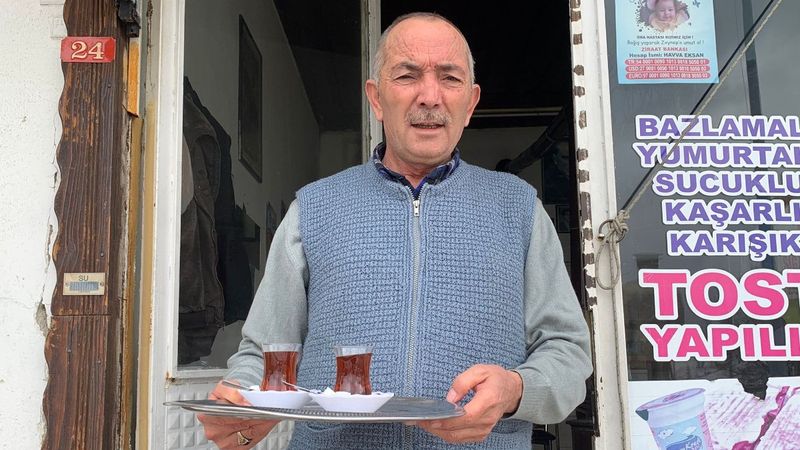 Eskişehir’de, eski belediye başkanı çay ocağında çalışıyor