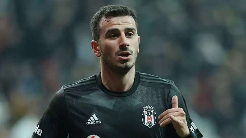 Oğuzhan Özyakup'a Başakşehir kancası