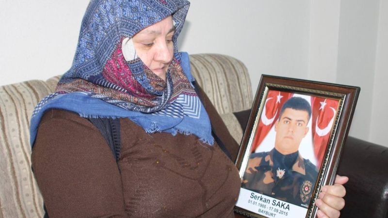 Gözü yaşlı şehit annesi: Şehidimle gurur duyuyorum