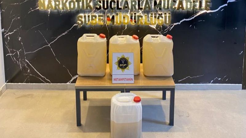 Erzurum'da aracın yakıt deposundan metamfetamin çıktı