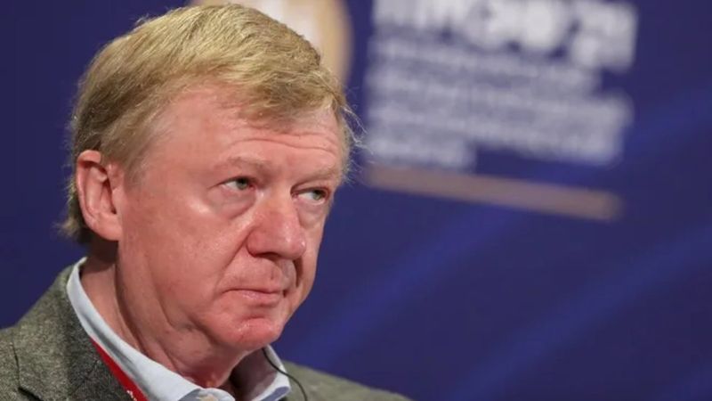 Vladimir Putin'in özel temsilcilerinden Anatoli Çubays istifa etti