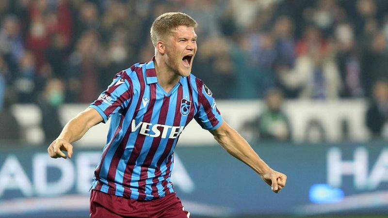 PSV, sezon sonu Cornelius'u istiyor