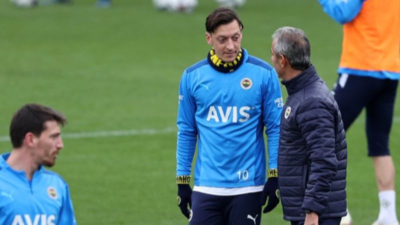 Mesut Özil ve Ozan Tufan'ın kadro dışı bırakılma nedeni
