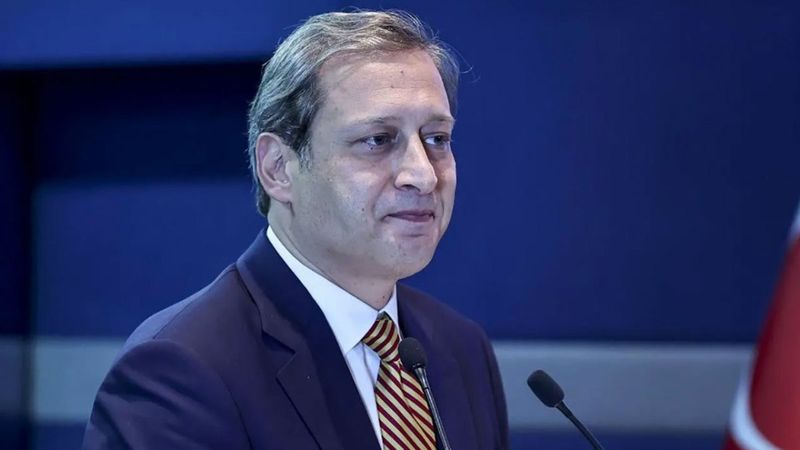 Burak Elmas dönemi nasıl geçti