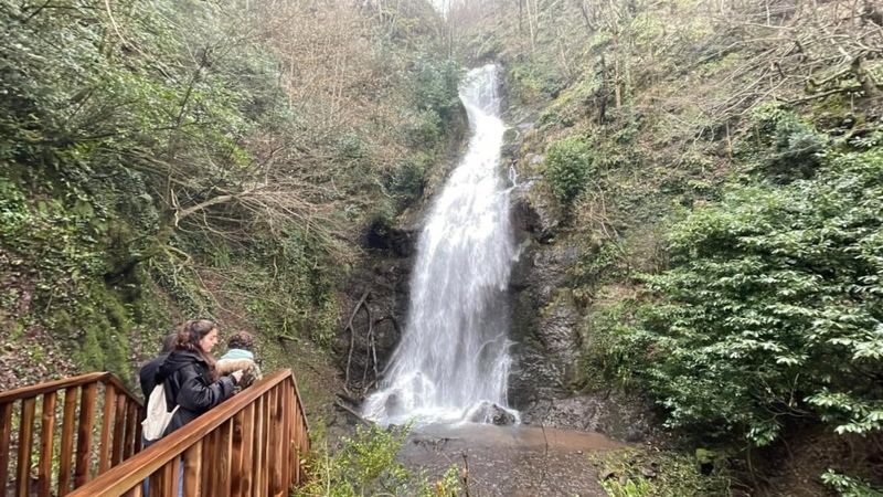 Düzce Aydınpınar Şelalesi ziyaretçilerini bekliyor