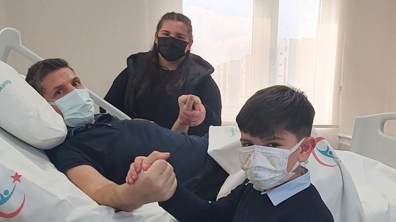 Koronavirüse aşısız yakalandı, 70 gün yoğun bakımda kaldı