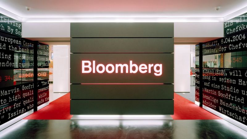 Bloomberg, Rusya ve Beyaz Rusya’daki faaliyetlerini durdurdu