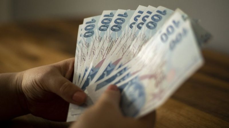 Asgari ücrete ek zam yolda mı? Gözler Temmuz'da! Peş peşe açıklamalar...