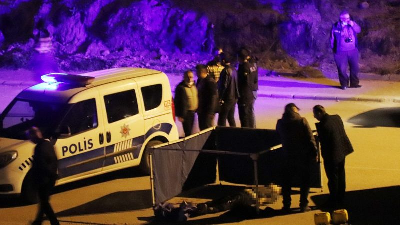 Denizli'de tekstilciyi sokak ortasında bıçaklayarak öldürdüler