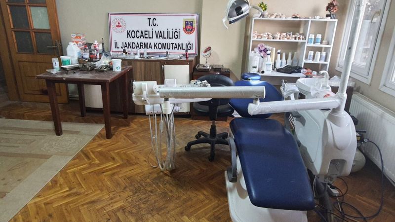 Kocaeli'deki Suriyeli sahte dişçi, jandarmaya yakalandı