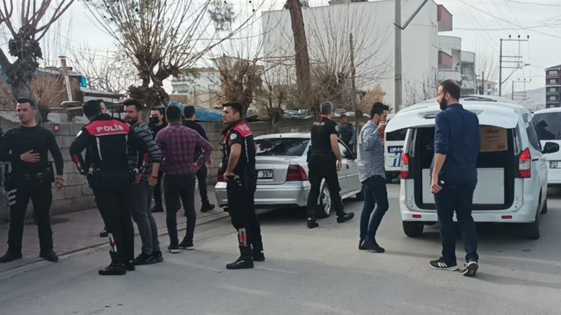 Adıyaman'da akrabaların durdurulamayan kavgasına polisten uyarı ateşi