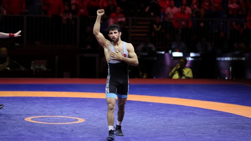 Milli güreşçi Murat Fırat Avrupa Şampiyonu oldu