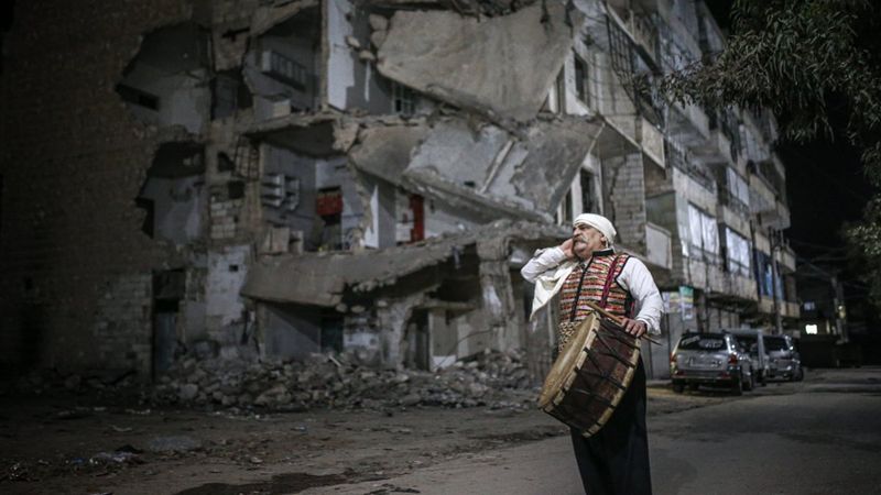 İdlib'de Ramazan davulcusunun mesaisi