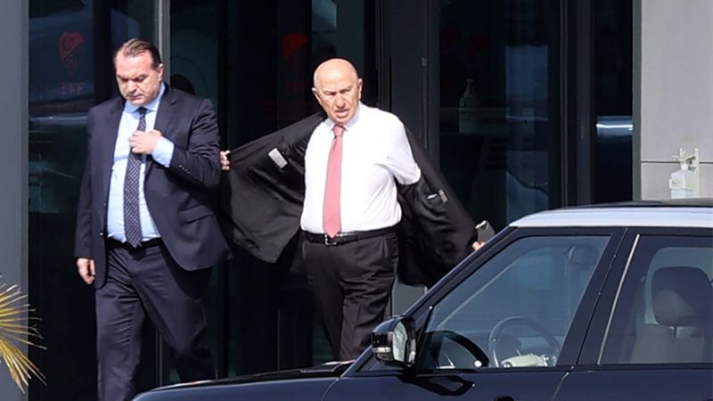 Nihat Özdemir: Hakkınızı helal edin