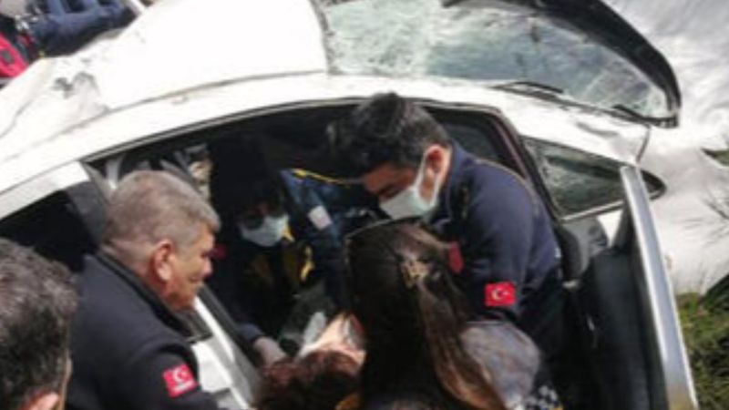 Çanakkale'de haber alınamayan öğretmen, hurdaya dönmüş araçta bulundu