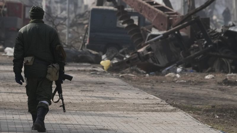 Ukrayna: Ruslar sivil ölüleri yakmak için mobil krematoryum kullanıyor