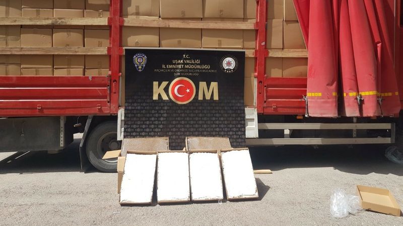 Uşak'ta 8 milyon kaçak sigara ele geçirildi