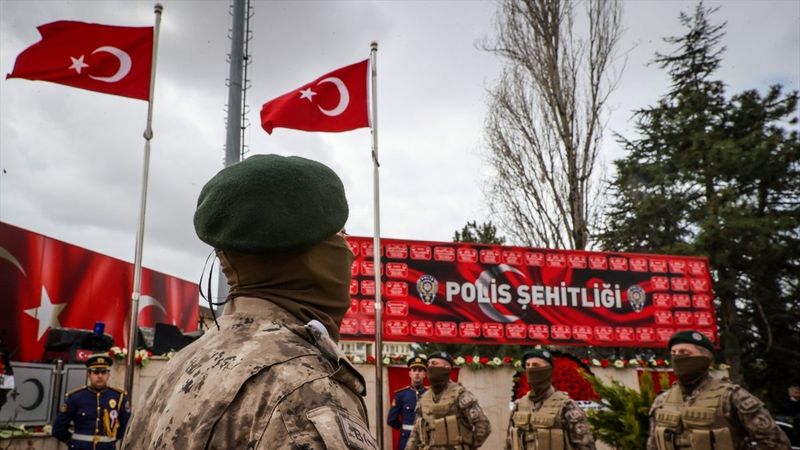 Emniyet Teşkilatı'nın 177'nci kuruluş yıl dönümünde, şehit polisler dualarla anıldı