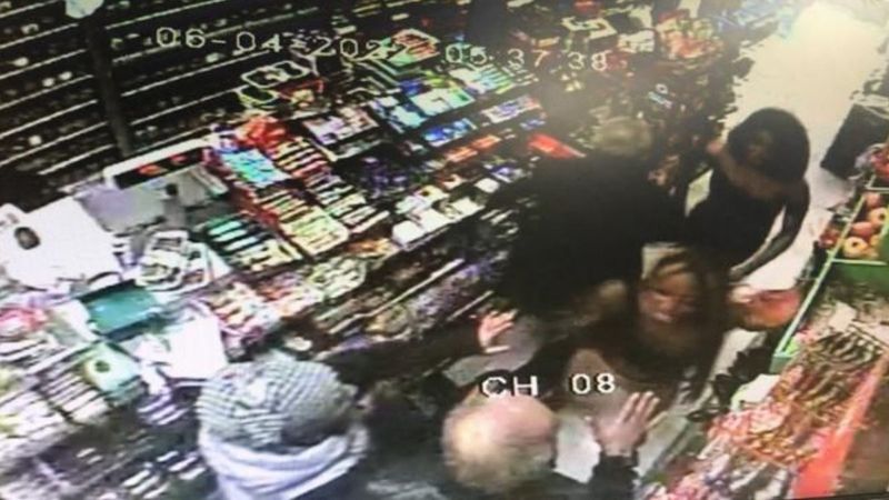 Beyoğlu’nda kapkaça uğrayan kadınlar ortalığı karıştırdı