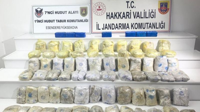 İran sınırında çuvallarda 127 kilo eroin ele geçirildi