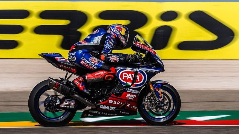 Toprak Razgatlıoğlu, rekorla pole pozisyonunda